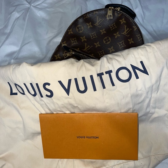 Louis Vuitton Palm Springs
Monogram PM Brown Backpack - Picture 8 of 8